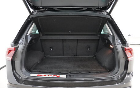 Volkswagen Tiguan II, 2019 год, 1 990 000 рублей, 6 фотография