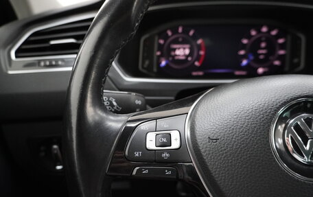 Volkswagen Tiguan II, 2019 год, 1 990 000 рублей, 10 фотография