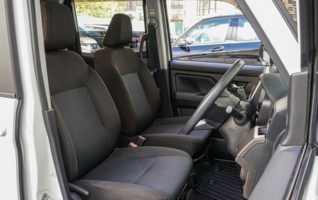 Toyota Roomy I, 2021 год, 1 380 000 рублей, 10 фотография