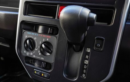 Toyota Roomy I, 2021 год, 1 380 000 рублей, 12 фотография