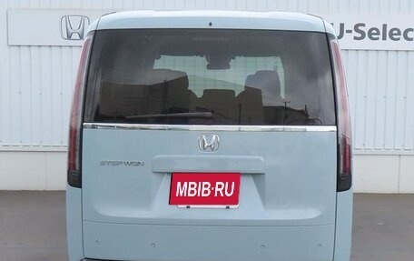 Honda Stepwgn, 2022 год, 1 850 000 рублей, 4 фотография