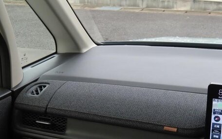 Honda Stepwgn, 2022 год, 1 850 000 рублей, 28 фотография