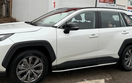 Toyota RAV4, 2023 год, 4 690 000 рублей, 1 фотография