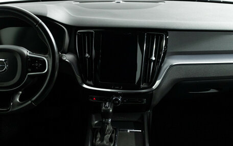 Volvo V60 II, 2019 год, 2 399 777 рублей, 14 фотография