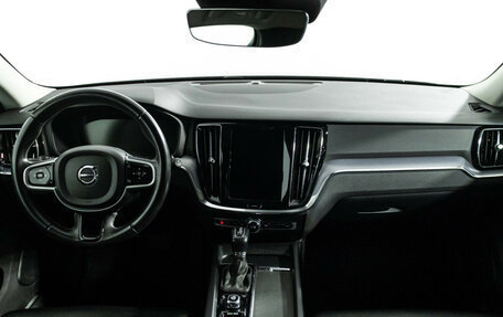 Volvo V60 II, 2019 год, 2 399 777 рублей, 13 фотография