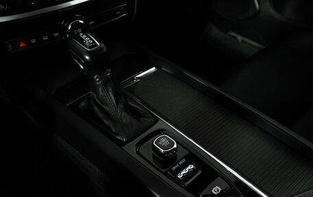 Volvo V60 II, 2019 год, 2 399 777 рублей, 18 фотография