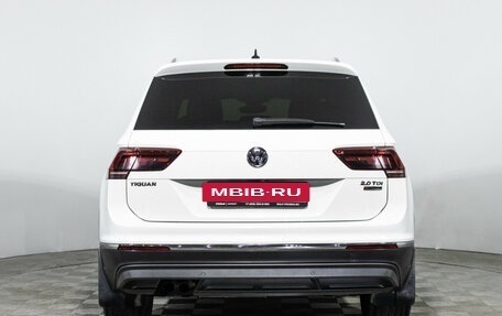 Volkswagen Tiguan II, 2017 год, 2 589 898 рублей, 6 фотография