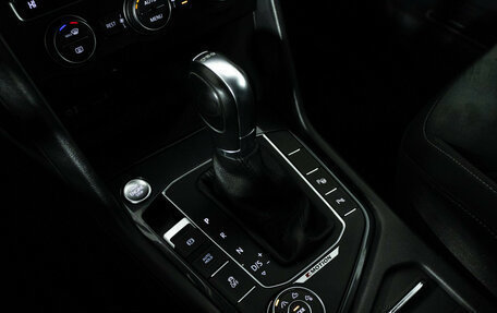 Volkswagen Tiguan II, 2017 год, 2 589 898 рублей, 16 фотография