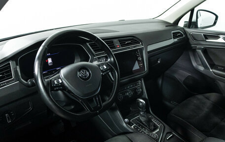 Volkswagen Tiguan II, 2017 год, 2 589 898 рублей, 11 фотография