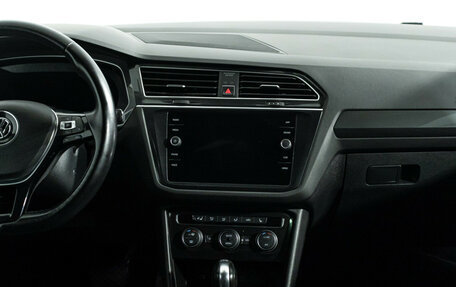 Volkswagen Tiguan II, 2017 год, 2 589 898 рублей, 14 фотография