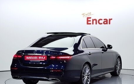 Mercedes-Benz E-Класс, 2021 год, 3 590 001 рублей, 2 фотография