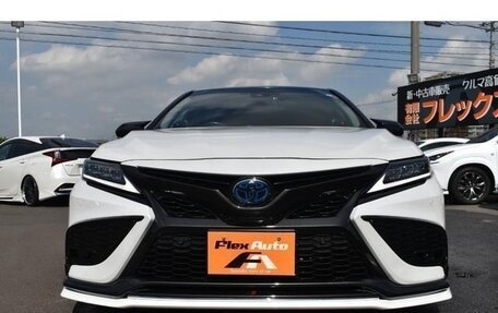 Toyota Camry, 2023 год, 3 900 000 рублей, 5 фотография