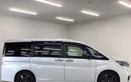 Honda Stepwgn IV, 2021 год, 2 243 780 рублей, 2 фотография