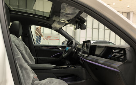 Volkswagen Tiguan, 2025 год, 6 250 000 рублей, 13 фотография