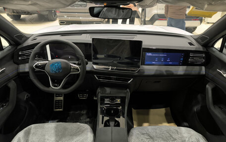 Volkswagen Tiguan, 2025 год, 6 250 000 рублей, 17 фотография