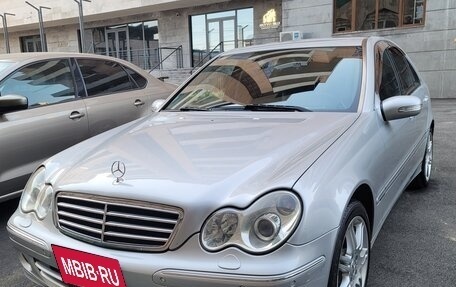 Mercedes-Benz C-Класс, 2006 год, 1 200 000 рублей, 2 фотография