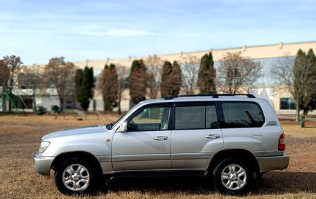 Toyota Land Cruiser 100 рестайлинг 2, 2006 год, 1 975 000 рублей, 2 фотография