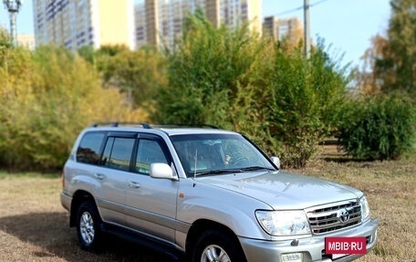 Toyota Land Cruiser 100 рестайлинг 2, 2006 год, 1 975 000 рублей, 8 фотография