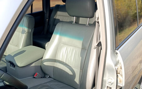 Toyota Land Cruiser 100 рестайлинг 2, 2006 год, 1 975 000 рублей, 16 фотография