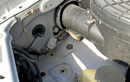 Toyota Land Cruiser 100 рестайлинг 2, 2006 год, 1 975 000 рублей, 18 фотография