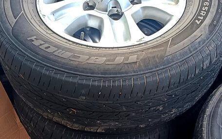 Toyota Land Cruiser 100 рестайлинг 2, 2006 год, 1 975 000 рублей, 22 фотография