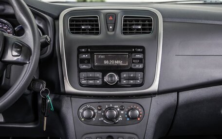 Renault Sandero II рестайлинг, 2016 год, 968 000 рублей, 26 фотография