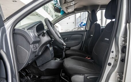 Renault Sandero II рестайлинг, 2016 год, 968 000 рублей, 18 фотография