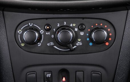 Renault Sandero II рестайлинг, 2016 год, 968 000 рублей, 29 фотография