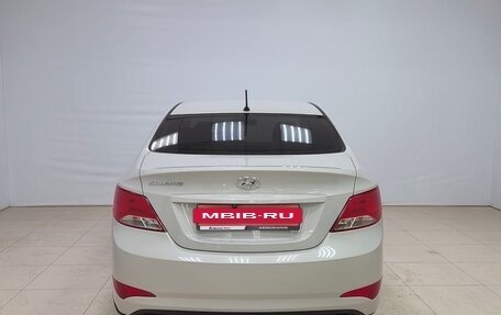 Hyundai Solaris II рестайлинг, 2015 год, 876 000 рублей, 5 фотография