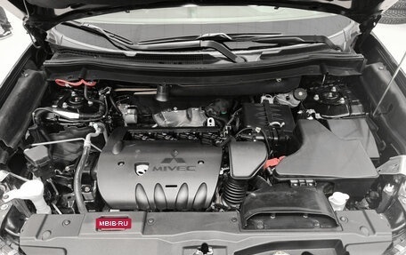 Mitsubishi Outlander III рестайлинг 3, 2020 год, 2 399 000 рублей, 11 фотография