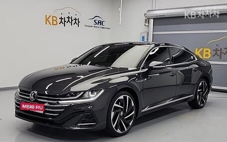 Volkswagen Arteon I, 2022 год, 3 900 000 рублей, 1 фотография