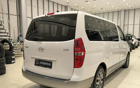 Hyundai H-1 II рестайлинг, 2019 год, 1 950 000 рублей, 5 фотография