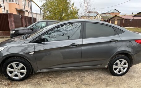 Hyundai Solaris II рестайлинг, 2011 год, 650 000 рублей, 4 фотография