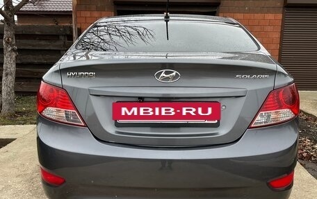 Hyundai Solaris II рестайлинг, 2011 год, 650 000 рублей, 5 фотография
