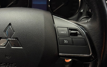 Mitsubishi Outlander III рестайлинг 3, 2017 год, 2 042 000 рублей, 10 фотография