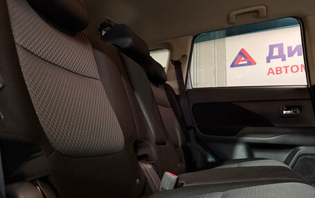 Mitsubishi Outlander III рестайлинг 3, 2017 год, 2 042 000 рублей, 21 фотография