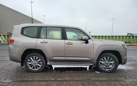 Toyota Land Cruiser, 2023 год, 9 000 000 рублей, 8 фотография