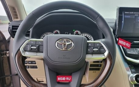 Toyota Land Cruiser, 2023 год, 9 000 000 рублей, 15 фотография