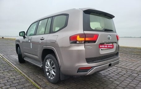 Toyota Land Cruiser, 2023 год, 9 000 000 рублей, 11 фотография