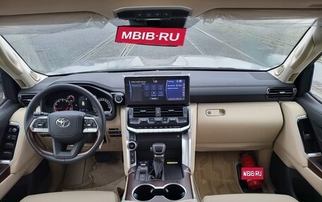 Toyota Land Cruiser, 2023 год, 9 000 000 рублей, 14 фотография