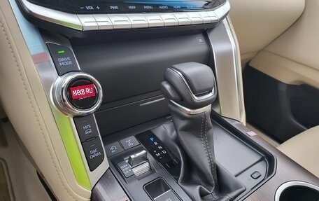 Toyota Land Cruiser, 2023 год, 9 000 000 рублей, 21 фотография