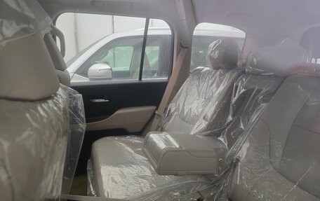 Toyota Land Cruiser, 2023 год, 9 000 000 рублей, 37 фотография