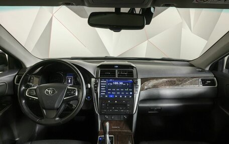 Toyota Camry, 2017 год, 2 693 000 рублей, 11 фотография