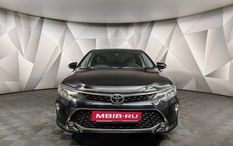 Toyota Camry, 2017 год, 2 693 000 рублей, 7 фотография