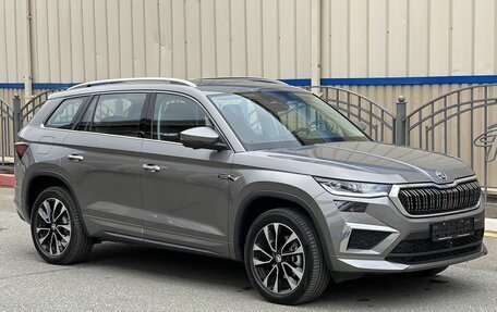 Skoda Kodiaq I, 2025 год, 4 590 000 рублей, 2 фотография