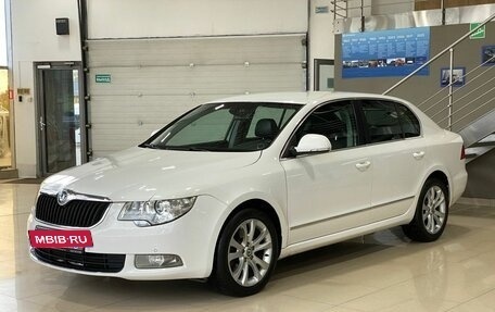 Skoda Superb III рестайлинг, 2012 год, 1 269 900 рублей, 3 фотография