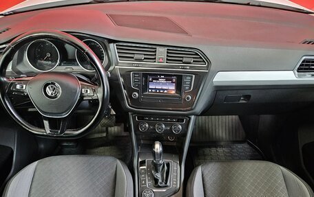 Volkswagen Tiguan II, 2017 год, 1 845 000 рублей, 9 фотография