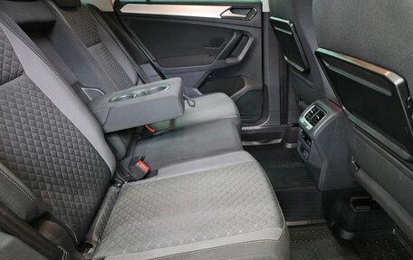 Volkswagen Tiguan II, 2017 год, 1 845 000 рублей, 13 фотография