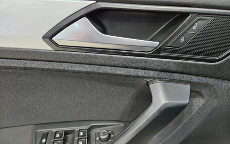 Volkswagen Tiguan II, 2017 год, 1 845 000 рублей, 19 фотография