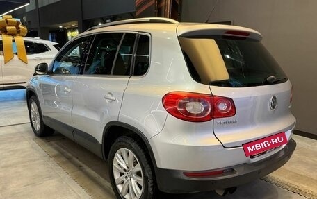Volkswagen Tiguan I, 2010 год, 999 000 рублей, 4 фотография
